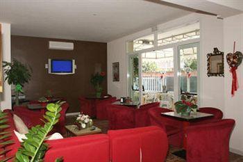 Hotel Laguna 2*